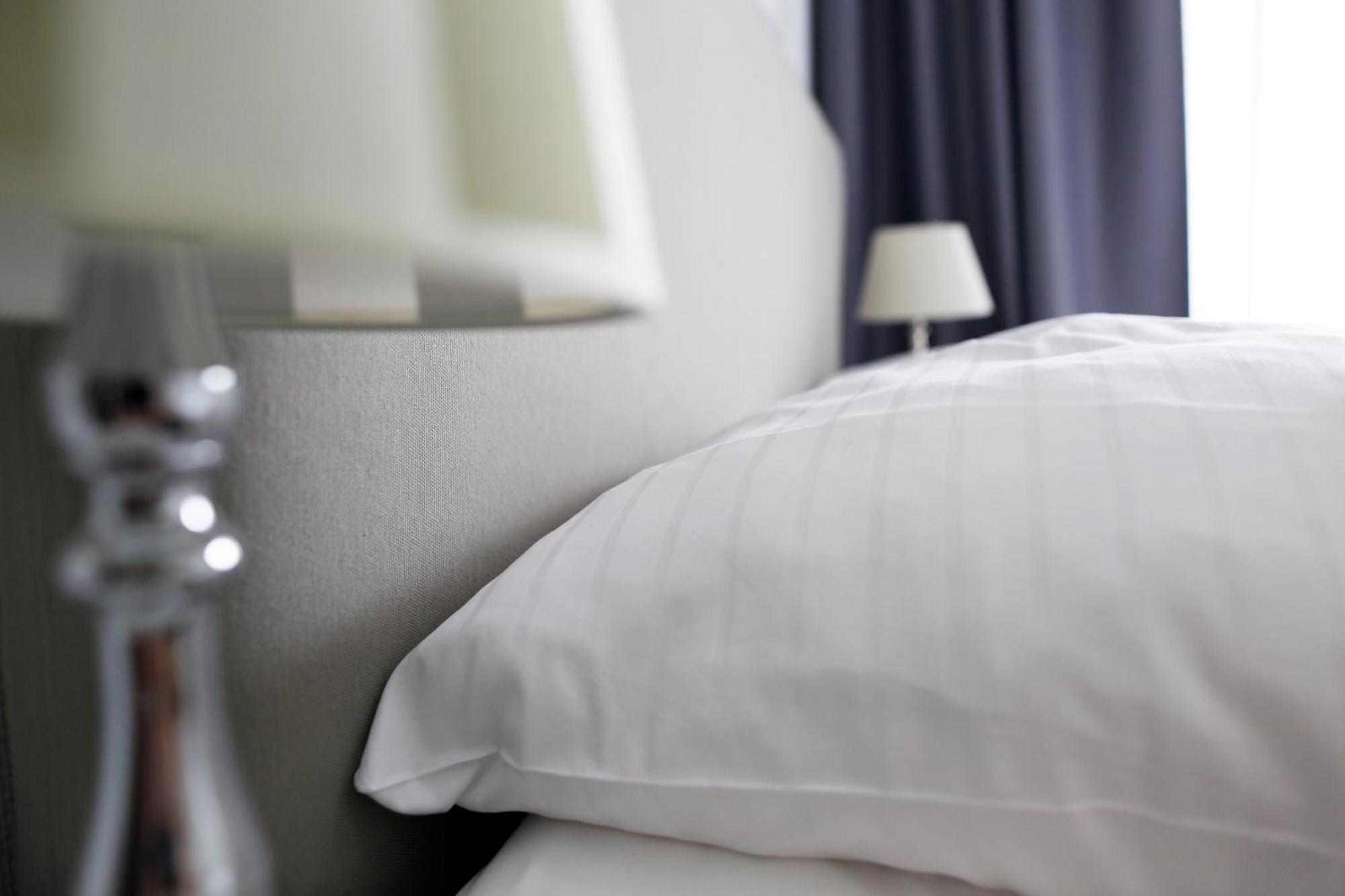 Nieb By Rockchair Apartments L Superhost Status L 3 Bedrooms Boxspringbeds 3 Bathrooms In Center "Kurfuerstendamm" - Cozy Family & Business Flair Welcomes You! Berlino Esterno foto