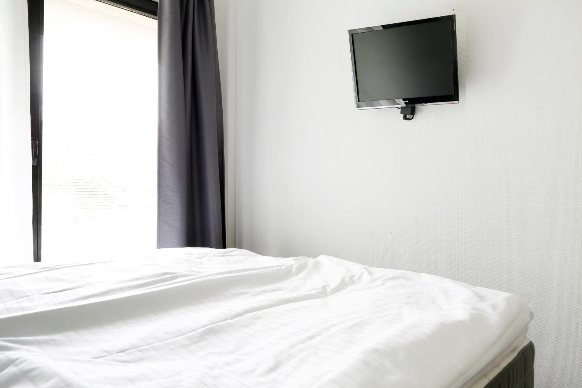 Nieb By Rockchair Apartments L Superhost Status L 3 Bedrooms Boxspringbeds 3 Bathrooms In Center "Kurfuerstendamm" - Cozy Family & Business Flair Welcomes You! Berlino Esterno foto