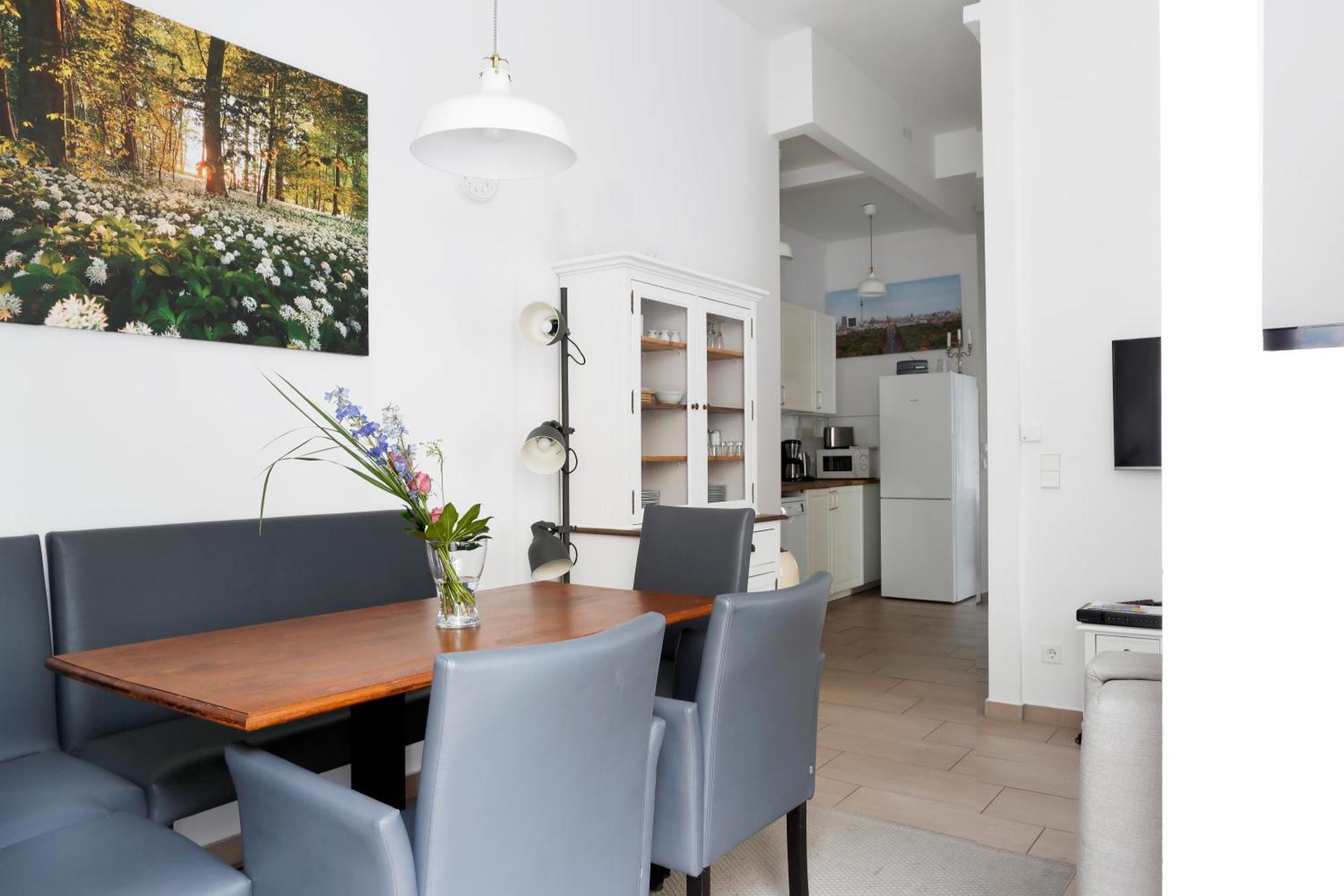Nieb By Rockchair Apartments L Superhost Status L 3 Bedrooms Boxspringbeds 3 Bathrooms In Center "Kurfuerstendamm" - Cozy Family & Business Flair Welcomes You! Berlino Esterno foto