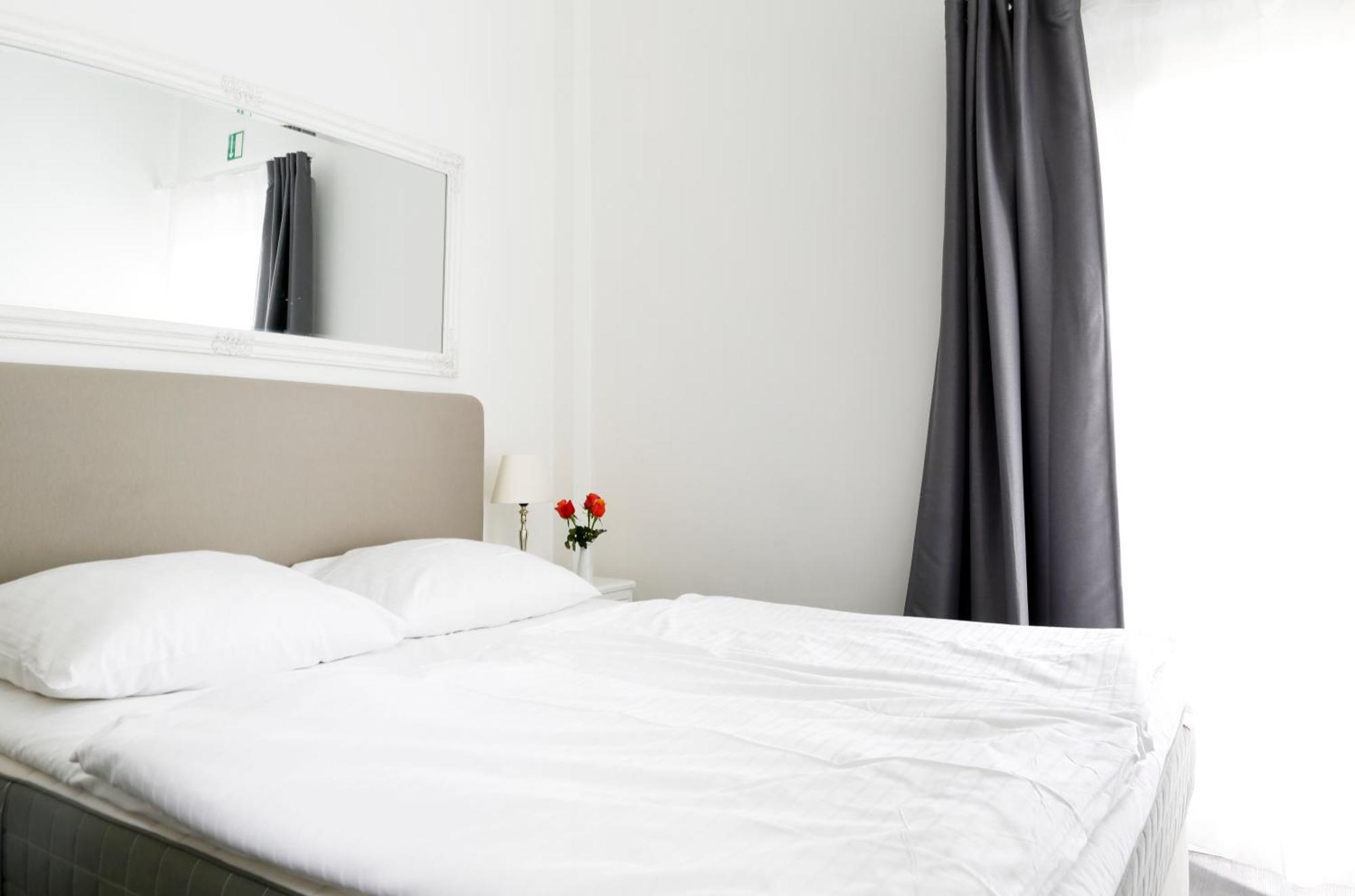 Nieb By Rockchair Apartments L Superhost Status L 3 Bedrooms Boxspringbeds 3 Bathrooms In Center "Kurfuerstendamm" - Cozy Family & Business Flair Welcomes You! Berlino Esterno foto